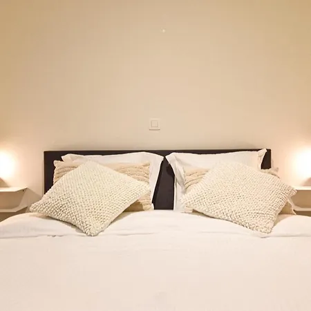 Apartment Miramar Residences - Luxurious Seaside